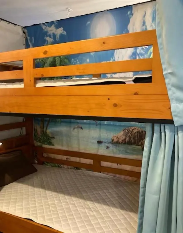 יוקוהאמה Minato Hostel 0*,
