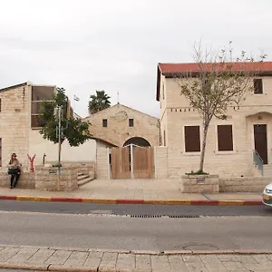 ספר כאן